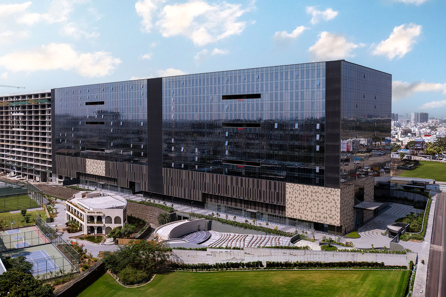 AP4 Tech Park elevation